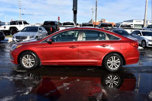 2016 Hyundai SONATA SE