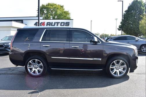 2017 Cadillac Escalade Luxury
