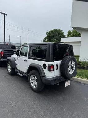 Bright White Clearcoat 2022 Jeep Wrangler Unlimited Sport