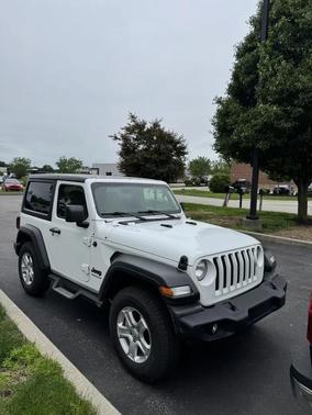 Bright White Clearcoat 2022 Jeep Wrangler Unlimited Sport