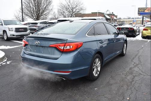 2016 Hyundai SONATA SE