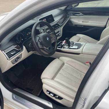 2016 BMW 750 i xDrive