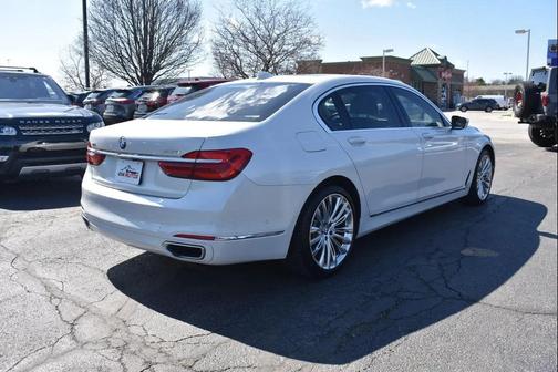2016 BMW 750 i xDrive