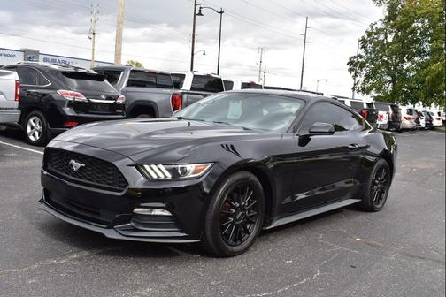 2017 Ford Mustang V6