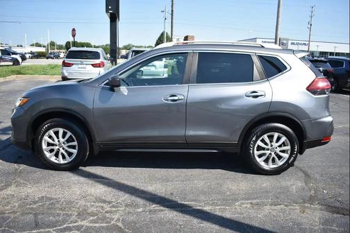 Gun Metallic 2018 Nissan Rogue SV