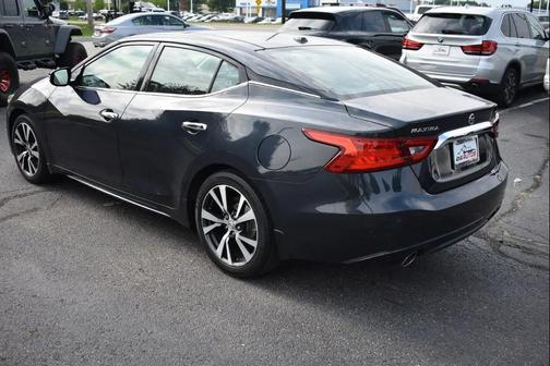 Black 2016 Nissan Maxima 3.5 SL