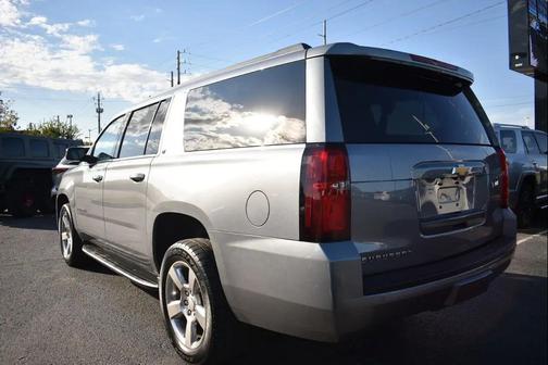 Gray 2019 Chevrolet Suburban LT