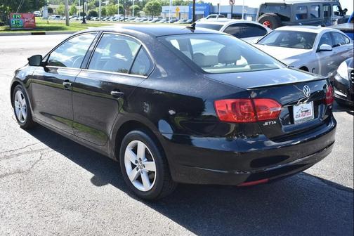 Black Uni 2011 Volkswagen Jetta TDI