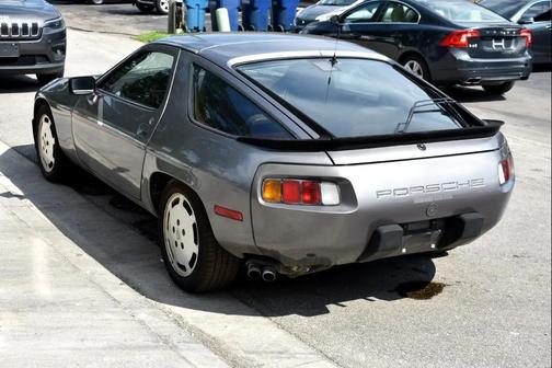 1986 Porsche 928 S