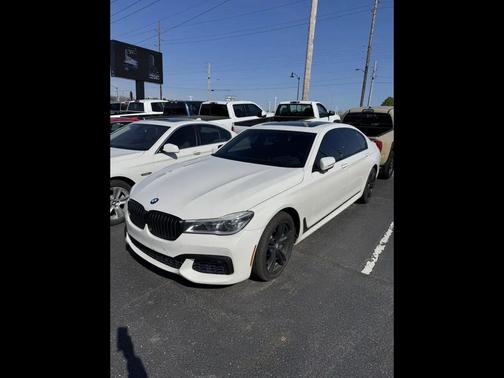 WHITE 2016 BMW 750 750i xDrive