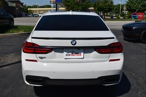 WHITE 2016 BMW 750 i xDrive