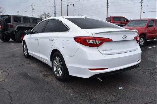 Quartz White Pearl 2015 Hyundai SONATA SE