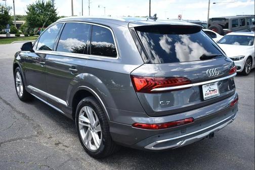 Samurai Gray Metallic 2020 Audi Q7 55 Premium Plus