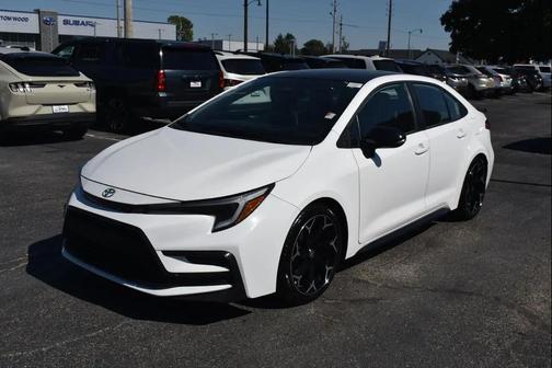 Ice Cap/Midnight Black Metallic 2025 Toyota Corolla FX