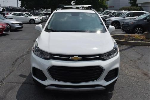 Summit White 2017 Chevrolet Trax LT