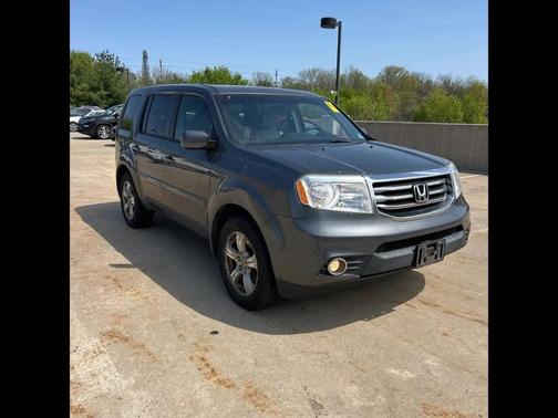 Polished Metal Metallic 2013 Honda Pilot EX