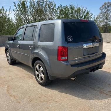 Polished Metal Metallic 2013 Honda Pilot EX