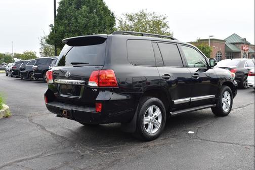 2013 Toyota Land Cruiser Base