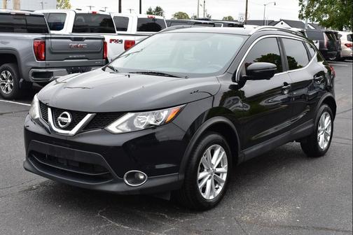 2017 Nissan Rogue Sport SV