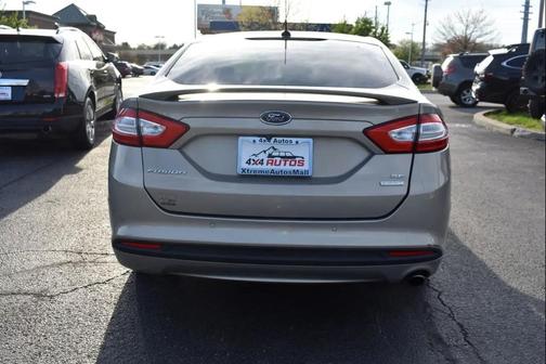 Gold 2016 Ford Fusion SE