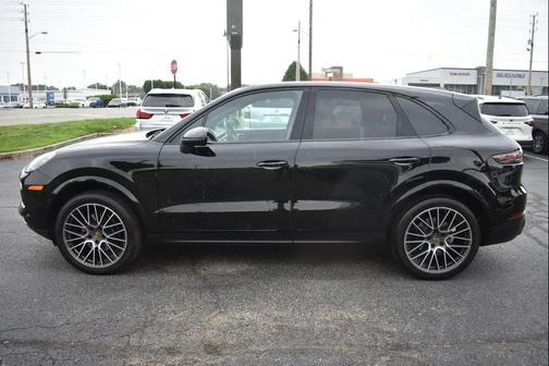 Black 2020 Porsche Cayenne Cayenne