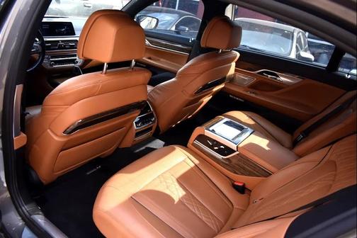 2016 BMW 750 i xDrive