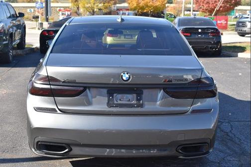 2016 BMW 750 i xDrive