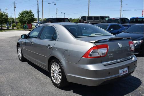 SILVER 2008 Mercury Milan I4 Premier