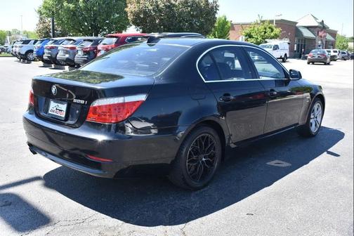 Black 2010 BMW 528 xDrive