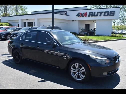 Black 2010 BMW 528 xDrive