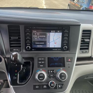 2020 Toyota Sienna XLE