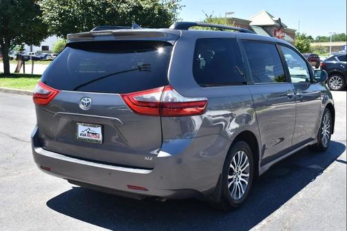 Predawn Gray Mica 2020 Toyota Sienna XLE