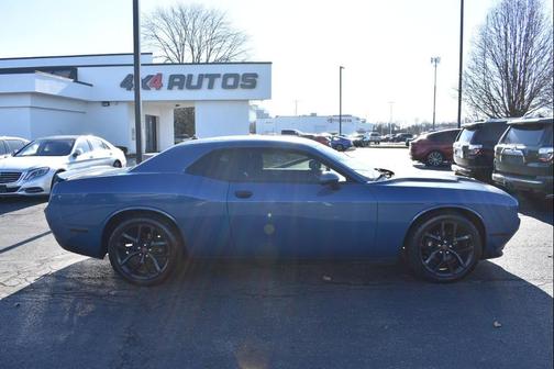 2020 Dodge Challenger SXT