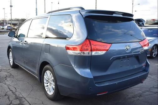 2014 Toyota Sienna XLE