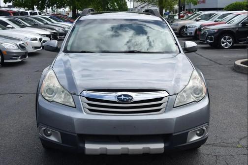 Steel Silver Metallic 2010 Subaru Outback 2.5 i Limited