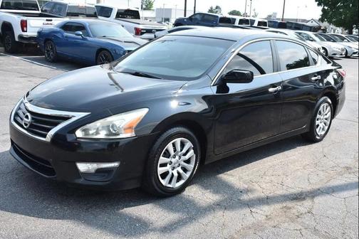 Super Black 2014 Nissan Altima 2.5 S