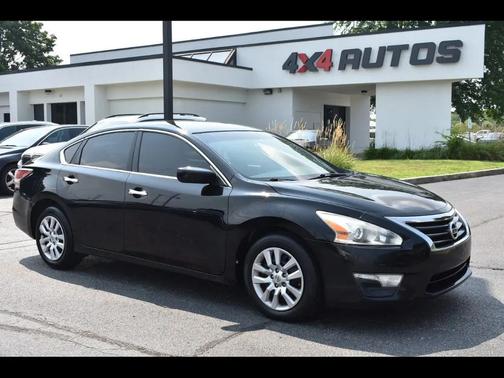 Super Black 2014 Nissan Altima 2.5 S
