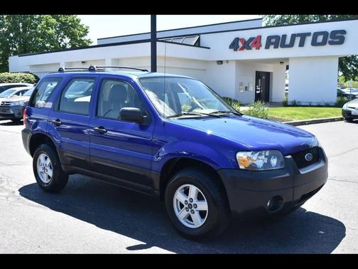 BLUE 2005 Ford Escape XLS