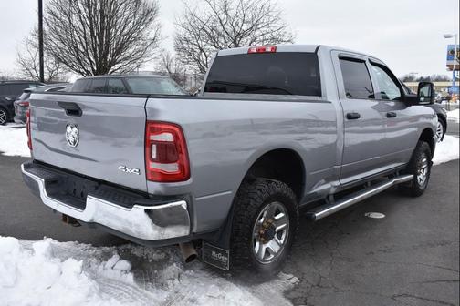 2023 RAM 2500 Tradesman Crew Cab 4x4 6'4' Box