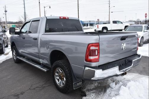 2023 RAM 2500 Tradesman Crew Cab 4x4 6'4' Box