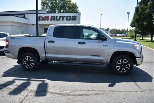 Silver Sky Metallic 2016 Toyota Tundra SR5