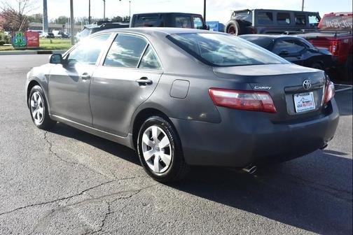 Black 2011 Toyota Camry SE