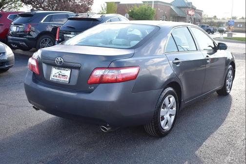 Black 2011 Toyota Camry SE