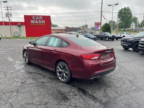 2016 Chrysler 200 S