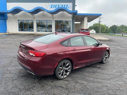 2016 Chrysler 200 S