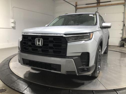 2026 Honda Pilot Touring 8-Passenger