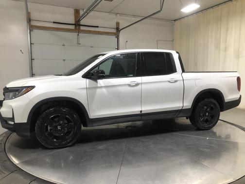 2025 Honda Ridgeline Black