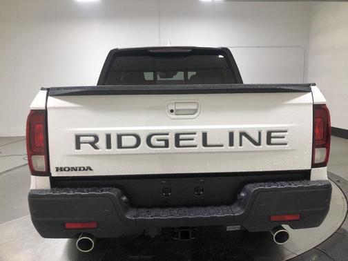 2025 Honda Ridgeline Black