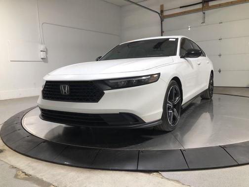 2023 Honda Accord Hybrid Base