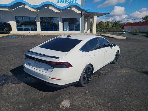 2023 Honda Accord Hybrid Base